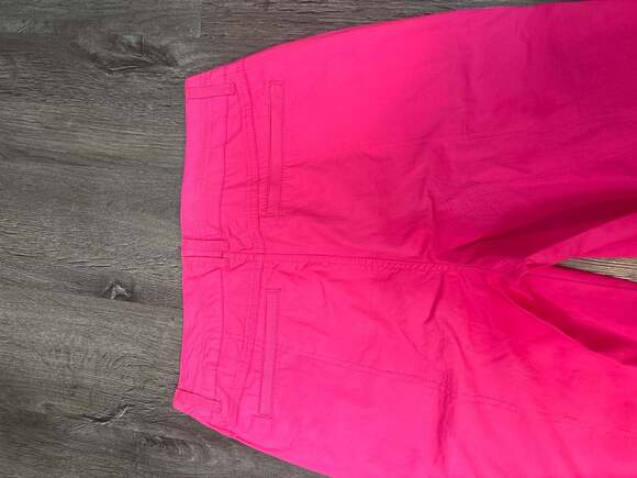 Caribbean Joe Women's Hot Pink Cargo Style Bermuda Shorts Size 8 - Picture 6 of 11